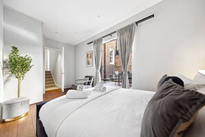 4 Schlafzimmer, Bügeleisen/Bügelbrett, Internetzugang, Bettwäsche
