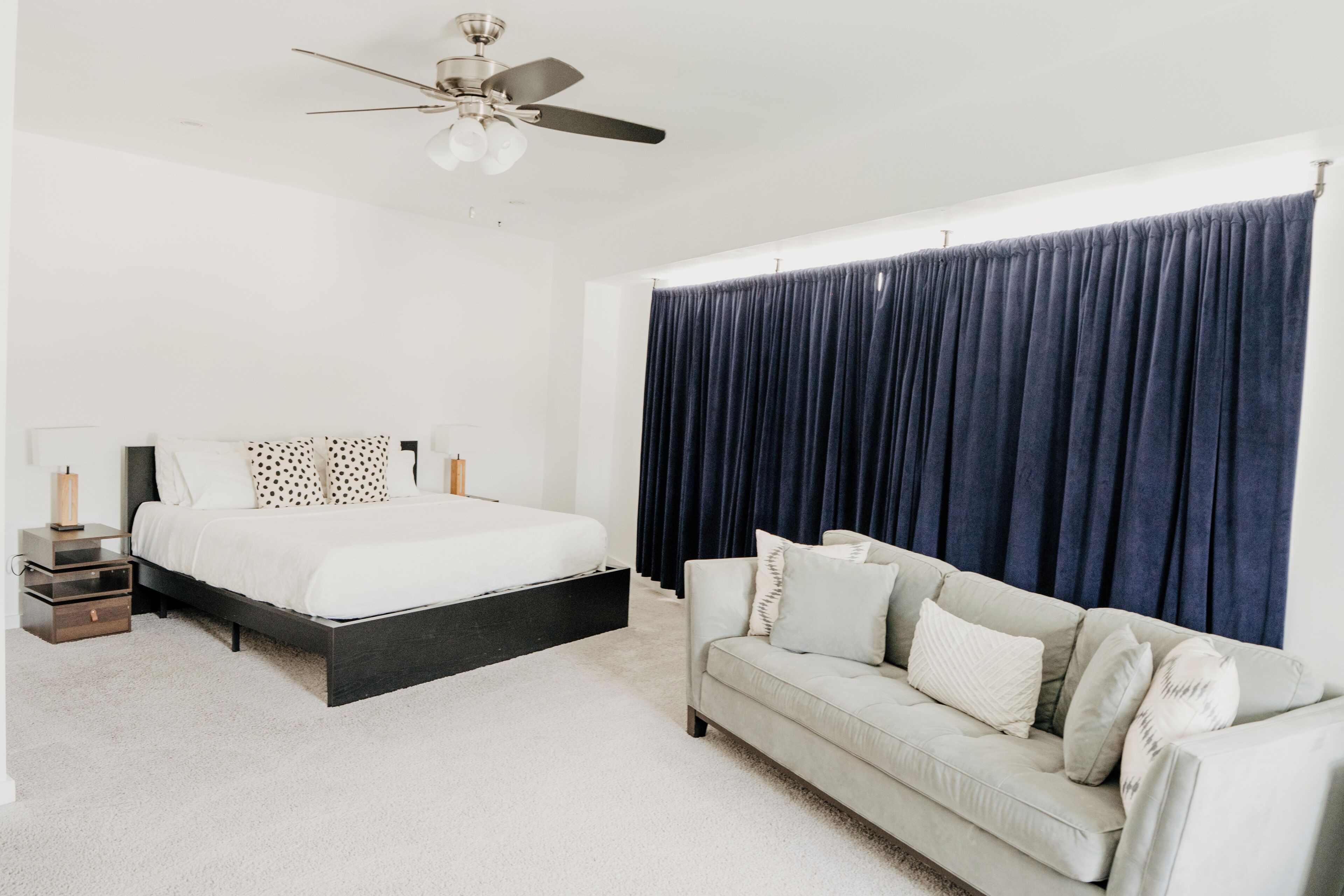 3 bedrooms, iron/ironing board, WiFi (free), bed sheets