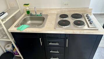 Micro-ondes, plaque de cuisson