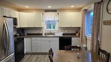 Microwave, oven, stovetop, dishwasher