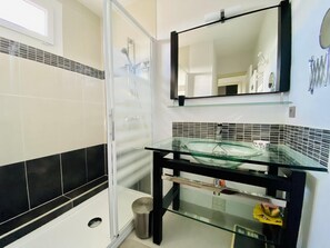 Shower - Le jardin Ombragé - RIEUX MINERVOIS (RIEUX MINERVOIS)