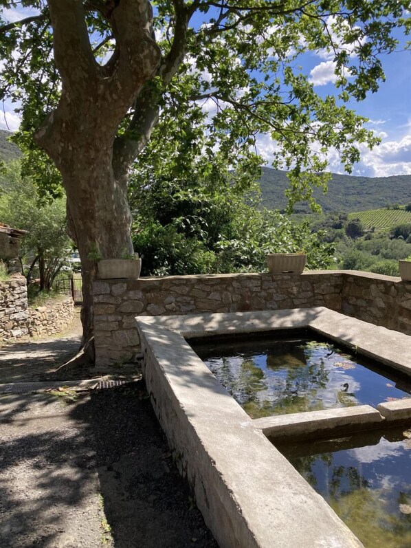 Enceinte de lâhĂ©bergement