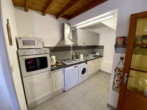 Microondas y lavavajillas 