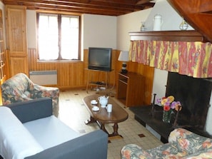 TV - Le Gîte de Pery - LACOMBE (LACOMBE)