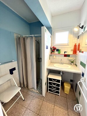 Shower - La Belle Terrasse - FRAISSE DES CORBIERES (FRAISSE DES CORBIERES)