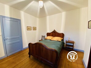 4 bedrooms