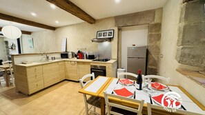 Fridge, microwave, oven, dishwasher - Le Cazal - SAINTE EULALIE (SAINTE EULALIE)