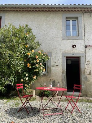 Outdoor dining - Le Cazal - SAINTE EULALIE (SAINTE EULALIE)