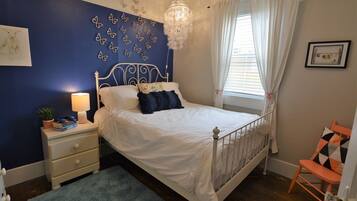 StrykjÀrn/strykbrÀda, wi-fi och sÀngklÀder