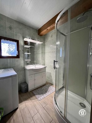 Shower - La Bouriette - MOUSSOULENS (MOUSSOULENS)