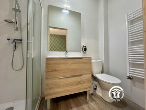 Shower - Etoiles des Salins - Gîte 2 (PORT LA NOUVELLE)