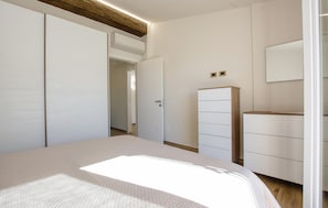 1 Schlafzimmer, Bügeleisen/Bügelbrett, Reisekinderbett, kostenloses WLAN