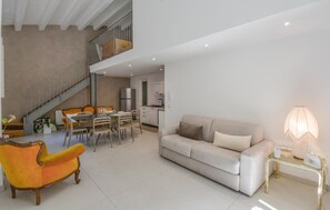 TV - 1 bedroom gorgeous home in Palazzolo Acreide (Palazzolo Acreide)