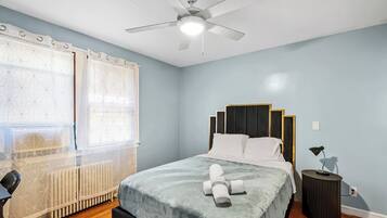 2 quartos, escrivaninha, ferros/tábuas de passar roupa, Wi-Fi