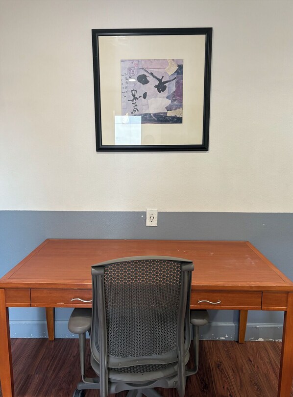 Basic-værelse med dobbeltseng eller 2 enkeltsenge | Interiør