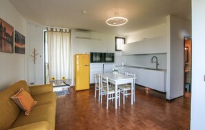 TV - Beautiful home in Località Treporti with WiFi (Località Treporti)