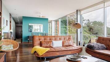 Smart TV, fireplace, stereo, printers