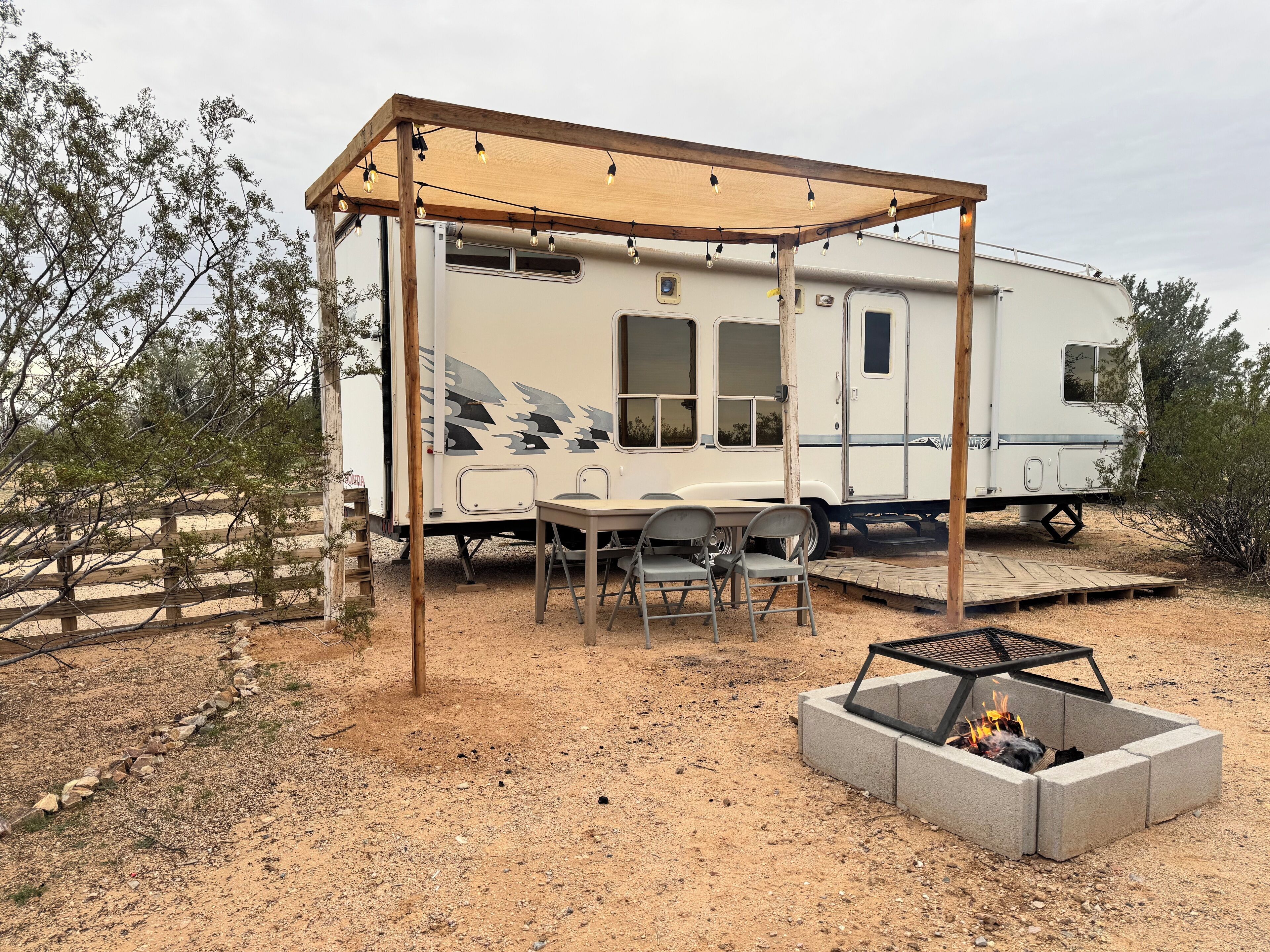 屋外ダイニングエリア