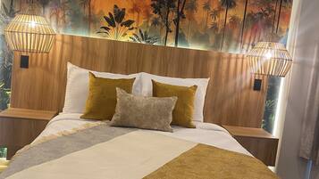 Luxury Double or Twin Room, City View | Premium bedding, down duvets, Select Comfort beds, minibar