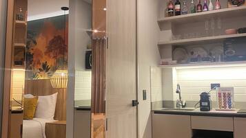 Luxury Double or Twin Room, City View | Premium bedding, down duvets, Select Comfort beds, minibar