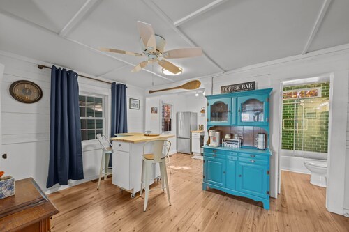 Historic Downtown New Bern Retreat - Pet Friendly