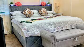 3 bedrooms, iron/ironing board, WiFi, bed sheets