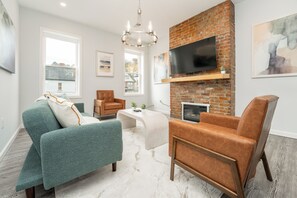 Smart TV - Nice 3-bedroom apartment with AC in Pittsburgh (Pittsburgh)