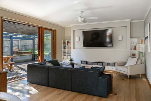 The Willows Coastal Retreat in Old Ocean Grove