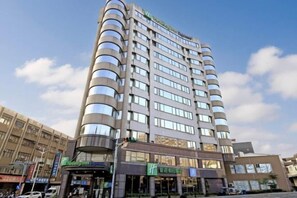 Cots/infant beds - Holiday Inn Express TAOYUAN by IHG (Taoyuan)