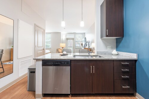 Landing Beautiful Studio in South End Stratford