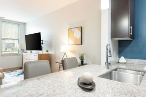 Geladeira, cafeteira/chaleira