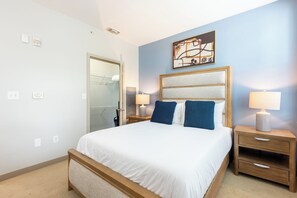 Individually decorated, individually furnished, desk, laptop workspace - Landing Furnished Apartments South End Stratford (Stratford)