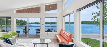 New! Modern lakeside retreat-hot tub-trails-kayak