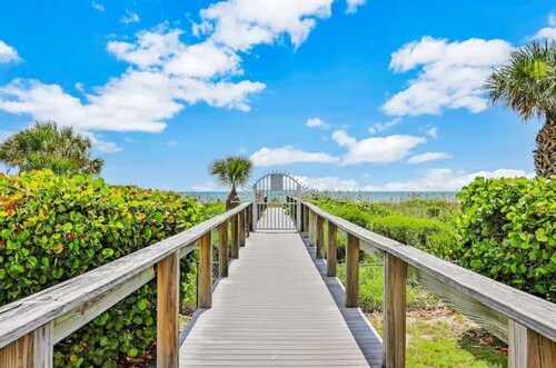 Sunlit Ground‑Floor Corner Condo ☀️ Private Patio, Steps to Beach & Pool!