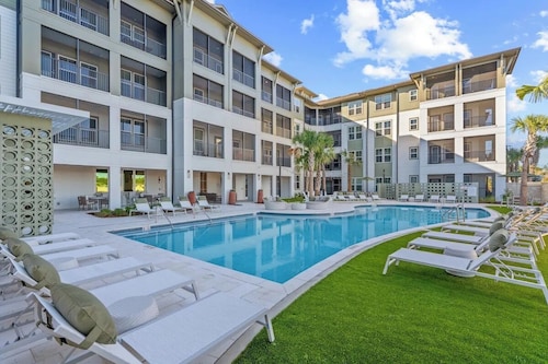 Landing Furnished Apartments - Orange Beach 