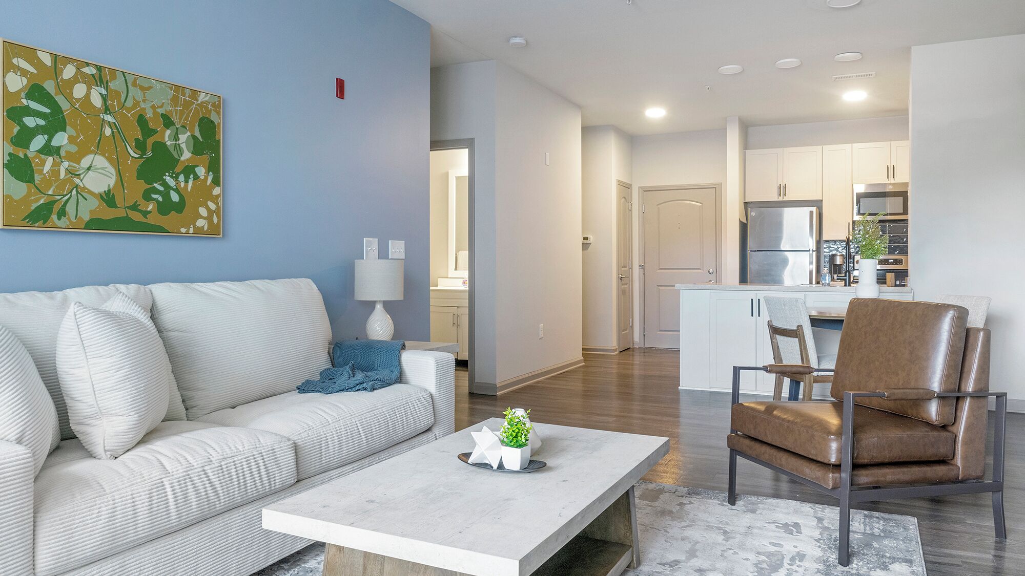 Lejlighed (1 Bedroom) | Opholdsområde | 50-tommers tv med digitale kanaler