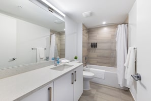 Apartment (1 Bedroom) | Bathroom - Landing Apartments - Pompano Beach (Pompano Beach)