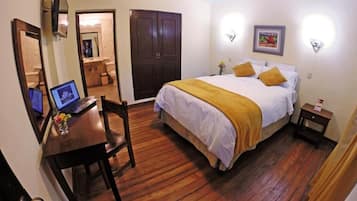 Desk, laptop workspace, iron/ironing board, free WiFi