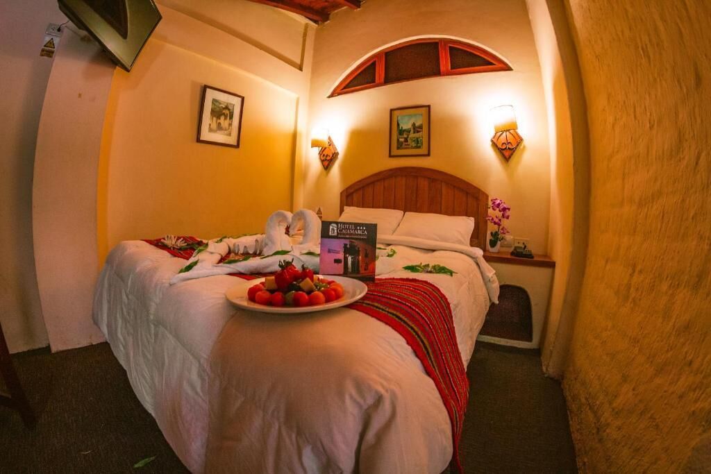 Phòng đôi cơ bản, ban công, quang cảnh sân vườn | Bàn, khu vực làm việc phù hợp cho laptop, bàn ủi/dụng cụ ủi quần áo 