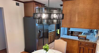 Delightful 3-bedroom apartment in Oakland