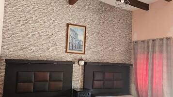 Habitació doble bàsica | Wifi gratuïta