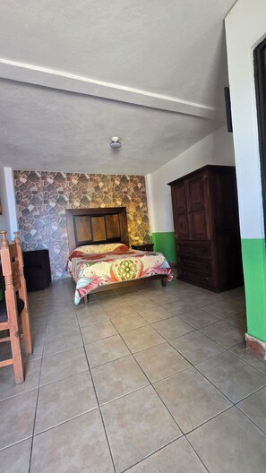 Basic Room | Free WiFi