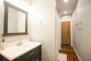Hair dryer, towels - The Vault on Front Street | Historic Luxury Loft (Wilmington)