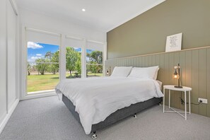 4 Schlafzimmer, Bügeleisen/Bügelbrett, WLAN, Bettwäsche