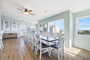 Dining - Tide's a Wastin' | Oceanfront | Private Pool and Hot Tub (Nags Head)