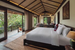 Bauhinia Double Mountain Suite | Free minibar, in-room safe, desk, blackout drapes - Avana Retreat (Mai Châu)