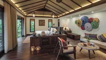 Ferns Grand Mountain Suite