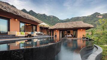 Senna Hilltop Pool Villa 2 Bedroom | Free minibar, in-room safe, desk, blackout curtains