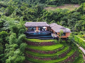 Senna Hilltop Pool Villa 2 Bedroom | Free minibar, in-room safe, desk, blackout curtains - Avana Retreat (Mai Châu)