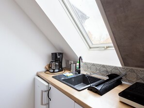 Fridge, microwave, stovetop, coffee/tea maker - Seaside Vista Apartment #2 (Sopot)
